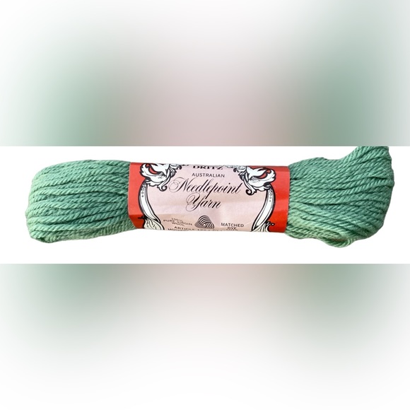 Flemish green VTG NOS Scovill Dritz Luxury 100% Virgin Wool Needlepoint 40 yds - Picture 1 of 4